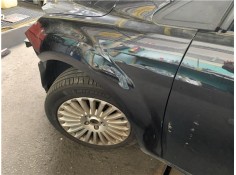 Recambio de aleta delantero izquierda para ford focus ii (da_) 2.0 tdci referencia OEM IAM 1521597  