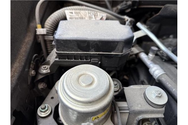 Recambio de caja fusibles/rele para mitsubishi outlander (gf0/gg0) 2.0 phev kaiteki 4wd (gg2w) referencia OEM IAM 8565A392  