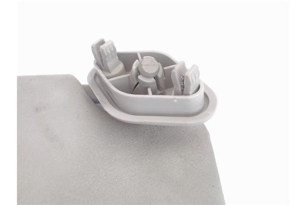 Recambio de parasol derecho para citroen berlingo 1.9 d sx combi referencia OEM IAM 8143TG 8143TH 