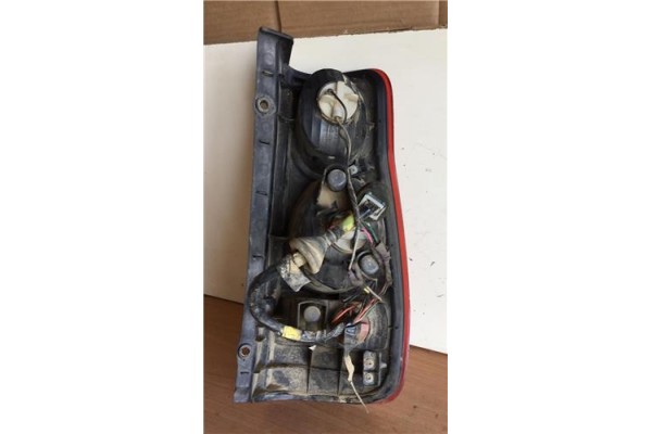 Recambio de piloto trasero izquierdo para hyundai matrix (fc) 1.5 crdi 16v gls referencia OEM IAM 92401170  