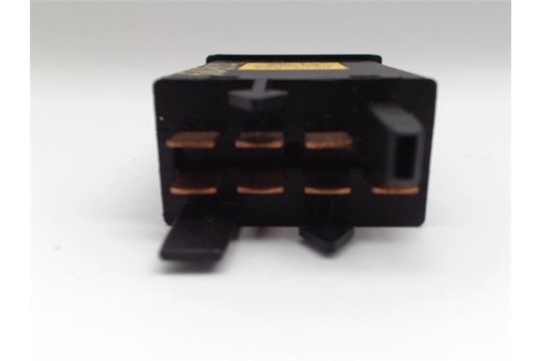 Recambio de interruptor luces emergencia para audi a4 berlina (b5) 1.9 tdi referencia OEM IAM 8D0941509D  