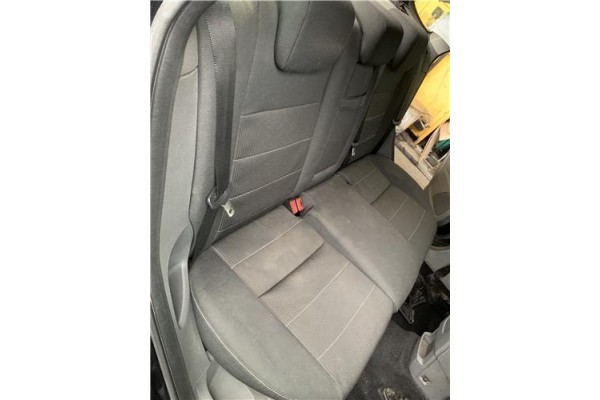 Recambio de asientos traseros para ford focus ii (da_) 2.0 tdci referencia OEM IAM 1509002 372411 