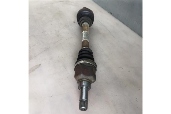 Recambio de palier delantero izquierdo para peugeot 206 1.4 i referencia OEM IAM 96  