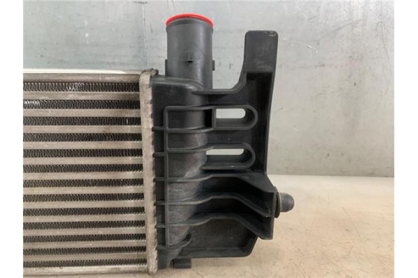 Recambio de intercooler para toyota yaris (ksp9/scp9/nlp9) 1.4 active referencia OEM IAM JD1270000620  