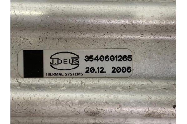 Recambio de intercooler para toyota yaris (ksp9/scp9/nlp9) 1.4 active referencia OEM IAM JD1270000620  