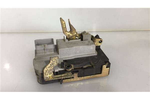 Recambio de cierre electromagnetico delantero derecho para citroen xsara coupe 1.8i 16v sx referencia OEM IAM 9136J2  