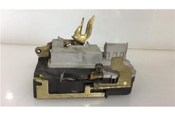 Recambio de cierre electromagnetico delantero izquierdo para citroen xsara coupe 1.8i 16v sx referencia OEM IAM 9135H4  
