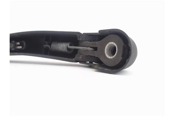 Recambio de brazo limpiaparabrisas trasero para fiat bravo (182) 1.2 16v 80 trofeo referencia OEM IAM 51780994 713085 