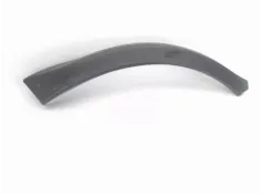 Recambio de guarnecido pase rueda izquierda para land rover range rover sport 2.7 v6 td s referencia OEM IAM CLB500061 CLB500051