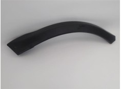 Recambio de guarnecido pase rueda izquierda para land rover range rover sport 2.7 v6 td s referencia OEM IAM CLB500061 CLB500051