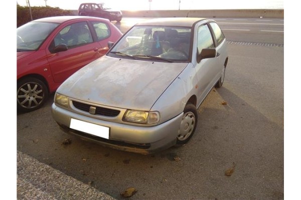 seat ibiza (6k)(1993) del año 