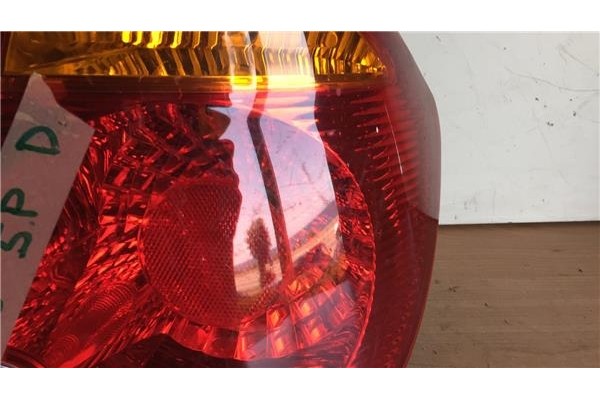 Recambio de piloto trasero derecho para hyundai accent (mc) 1.4 gl referencia OEM IAM 92402257  