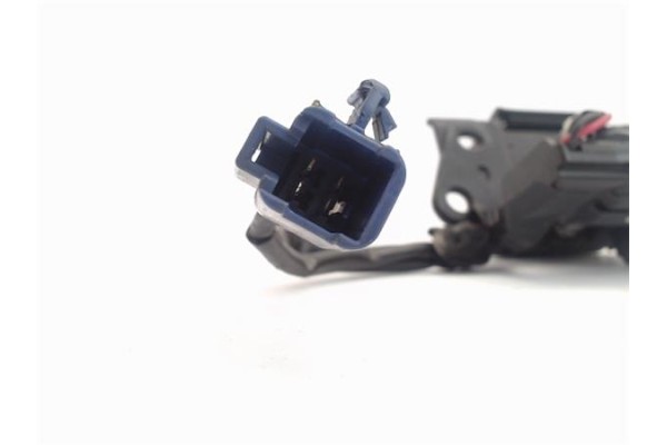 Recambio de cierre electromagnetico porton para toyota prius (nhw20) híbrido basis referencia OEM IAM 6935047010  