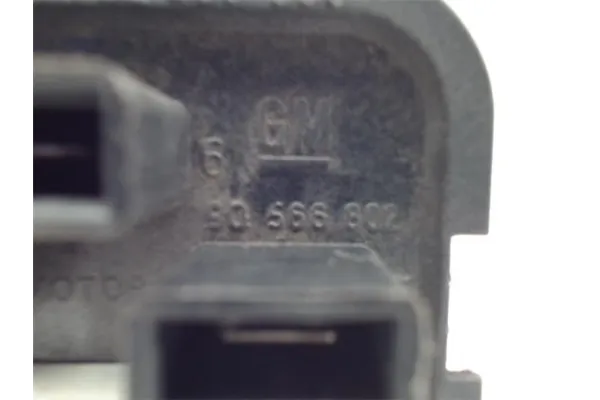 Recambio de rele mando calefaccion para opel zafira b 1.6 enjoy referencia OEM IAM 90566802 52488536 1808441 , OPEL