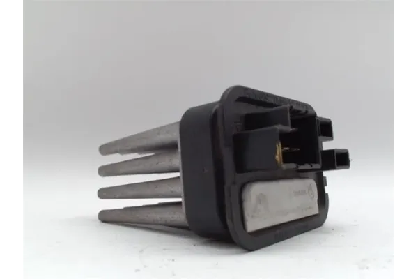 Recambio de rele mando calefaccion para opel zafira b 1.6 enjoy referencia OEM IAM 90566802 52488536 1808441 , OPEL