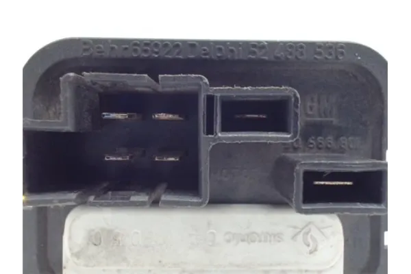 Recambio de rele mando calefaccion para opel zafira b 1.6 enjoy referencia OEM IAM 90566802 52488536 1808441 , OPEL