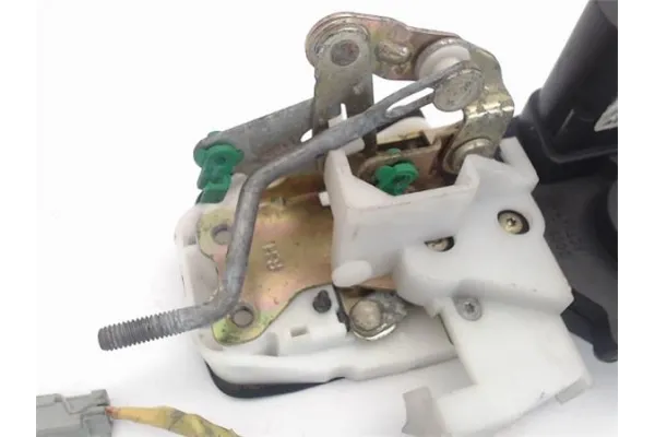 Recambio de cierre electromagnetico trasero derecho para rover 45 sedán (rt) 1.4 referencia OEM IAM FQM100480  