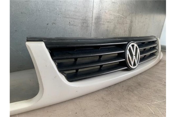 Recambio de rejilla paragolpes delantero para volkswagen polo iii (6n1) 60 1.4 referencia OEM IAM 6N0853661C  