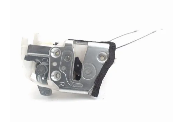Recambio de cierre electromagnetico trasero derecho para suzuki swift iii (sg) 1.5 referencia OEM IAM 82301-62J11  