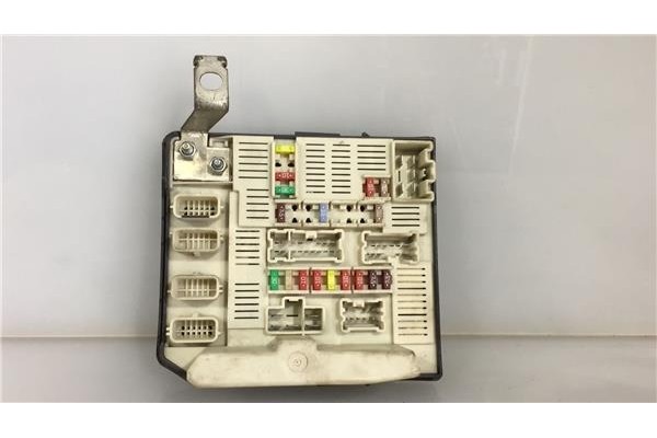 Recambio de caja fusibles/rele para renault kangoo ii (f/kw0) 1.5 dci (kw0c, kw0f) referencia OEM IAM 8200451902 USMX61 