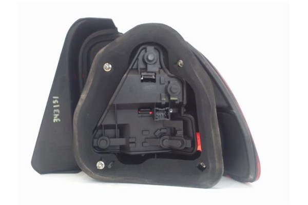 Recambio de piloto trasero izquierdo para rover 45 sedán (rt) 1.4 referencia OEM IAM ZUA000710  