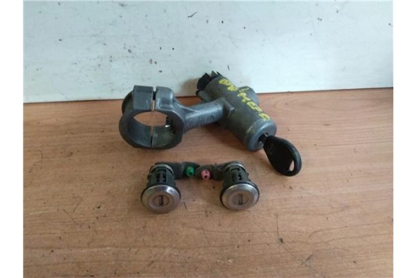 Recambio de llave para nissan primera berlina (p11) 1.6 slx referencia OEM IAM    Recambio de llave para nissan primera berlina (p11) 1.6 slx referencia OEM IAM