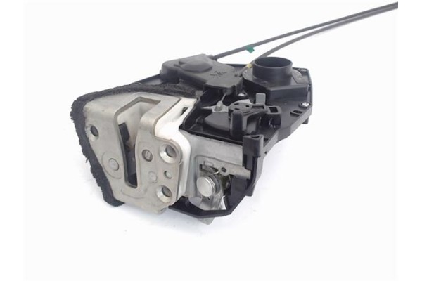 Recambio de cierre electromagnetico trasero izquierdo para suzuki swift iii (sg) 1.5 referencia OEM IAM 8230262J11  