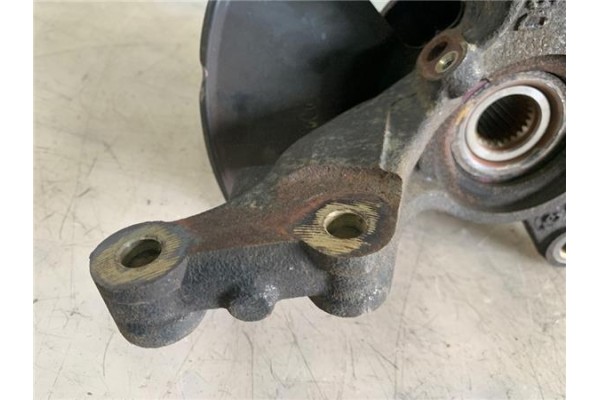 Recambio de mangueta delantero derecha para mazda 2 berlina (de) 1.4 crtd active (5-ptas.) (50kw) referencia OEM IAM D65133021A 