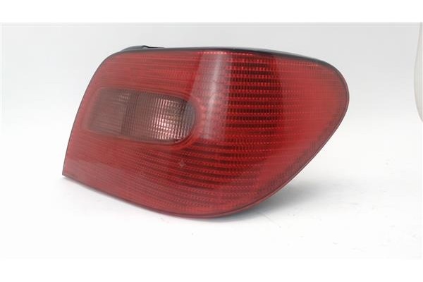 Recambio de piloto trasero derecho para citroen xsara berlina 2.0 hdi 90 referencia OEM IAM   