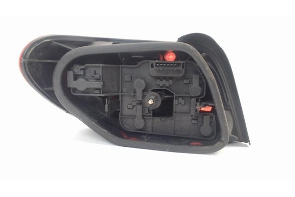 Recambio de piloto trasero derecho para citroen xsara berlina 2.0 hdi 90 referencia OEM IAM   