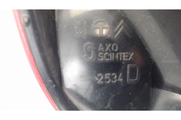 Recambio de piloto trasero derecho para citroen xsara berlina 2.0 hdi 90 referencia OEM IAM   