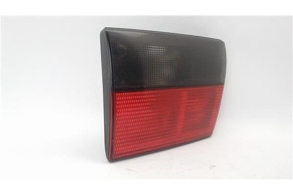 Recambio de piloto porton trasero izquierdo para saab 9-5 familiar referencia OEM IAM   
