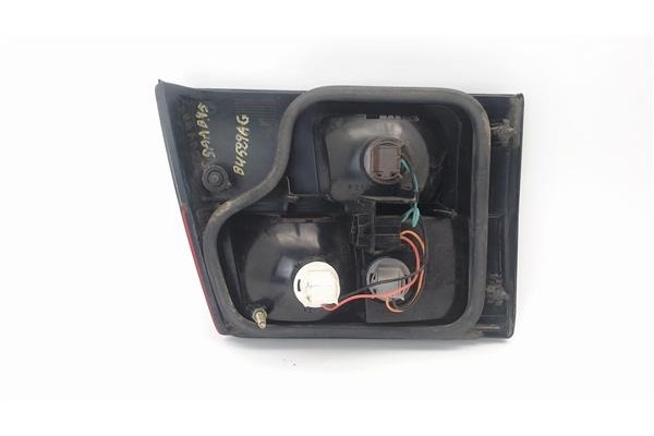 Recambio de piloto porton trasero izquierdo para saab 9-5 familiar referencia OEM IAM   
