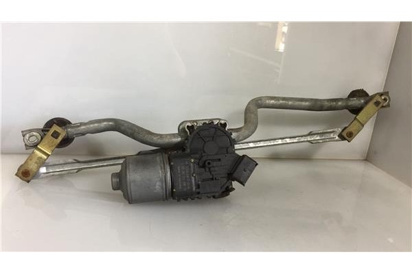 Recambio de motor limpiaparabrisas delantero para renault clio ii fase ii (b/cb0) 1.9 alize referencia OEM IAM 8200027621 039024