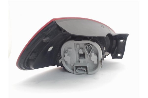 Recambio de piloto trasero derecho para fiat bravo (182) 1.2 16v 80 trofeo referencia OEM IAM 51757542  51934334 , FIAT | 518988