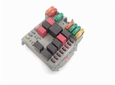 Recambio de caja fusibles/rele para fiat bravo (182) 1.2 16v 80 trofeo referencia OEM IAM 51775686  