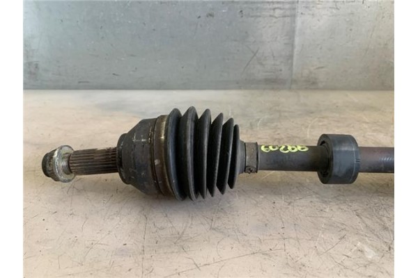 Recambio de palier delantero derecho para mazda 2 berlina (de) 1.4 crtd active (5-ptas.) (50kw) referencia OEM IAM FD8225500A  