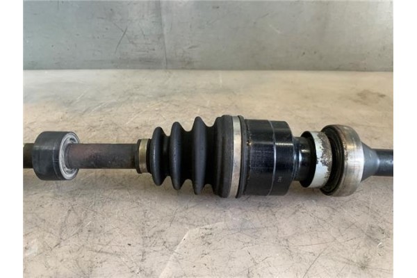 Recambio de palier delantero derecho para mazda 2 berlina (de) 1.4 crtd active (5-ptas.) (50kw) referencia OEM IAM FD8225500A  