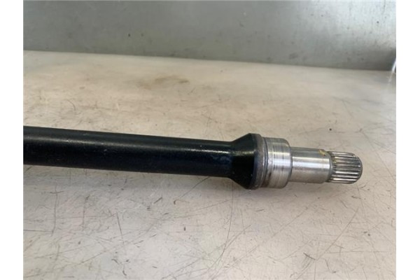 Recambio de palier delantero derecho para mazda 2 berlina (de) 1.4 crtd active (5-ptas.) (50kw) referencia OEM IAM FD8225500A  