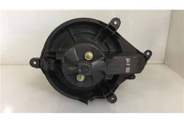 Recambio de motor calefaccion para citroen xsara coupe 2.0 hdi satisfaction referencia OEM IAM 210681233 740471233 