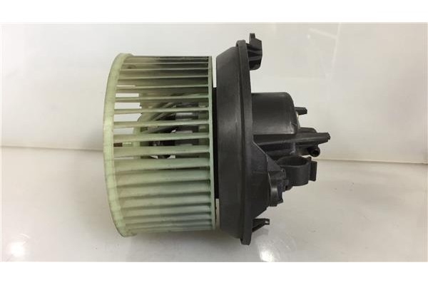Recambio de motor calefaccion para citroen xsara coupe 2.0 hdi satisfaction referencia OEM IAM 210681233 740471233 