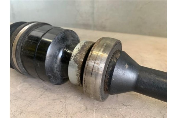 Recambio de palier delantero derecho para mazda 2 berlina (de) 1.4 crtd active (5-ptas.) (50kw) referencia OEM IAM FD8225500A  
