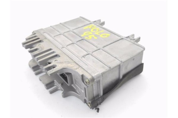 Recambio de centralita para volkswagen polo classic (6kv2) referencia OEM IAM 030906027K 0261203914 