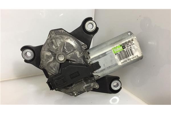 Recambio de motor limpiaparabrisas trasero para opel insignia berlina 2.0 cdti referencia OEM IAM 13269910  