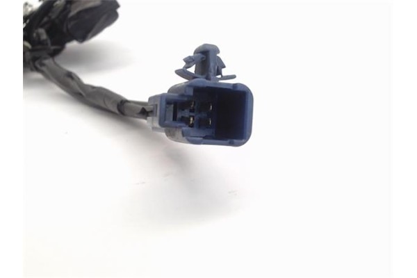 Recambio de cierre electromagnetico porton para toyota prius (nhw20) híbrido basis referencia OEM IAM 6935047010  