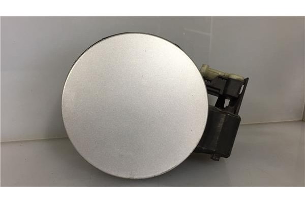 Recambio de tapa exterior combustible para opel insignia berlina 2.0 cdti referencia OEM IAM 13244482 13501151 