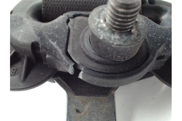 Recambio de cinturon seguridad delantero derecho para bmw serie 1 berlina (e81/e87) 2.0 118d referencia OEM IAM 33052212  