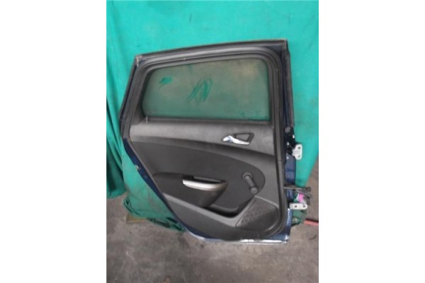 Recambio de puerta trasero izquierda para opel astra j berlina 5p 1.7 selective referencia OEM IAM 13285610  