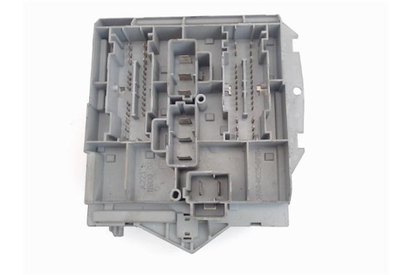 Recambio de caja fusibles/rele para fiat stilo (192) 1.6 16v (192_xb1a) referencia OEM IAM 51732865  