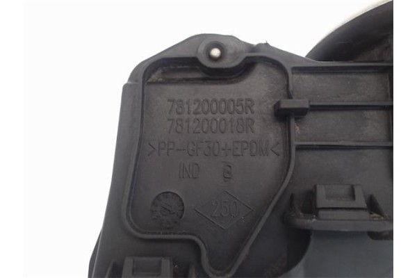 Recambio de tapa exterior combustible para renault megane iii berlina 5p 1.5 expression referencia OEM IAM 781200005R   Recambio de tapa exterior combustible para renault megane iii berlina 5p 1.5 expression referencia OEM IAM 781200005R